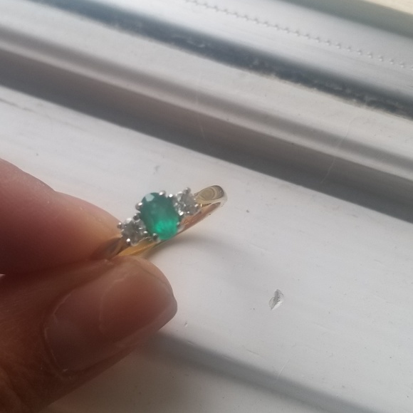 18k yellow gold Emerald and diamond ring - Picture 3 of 3